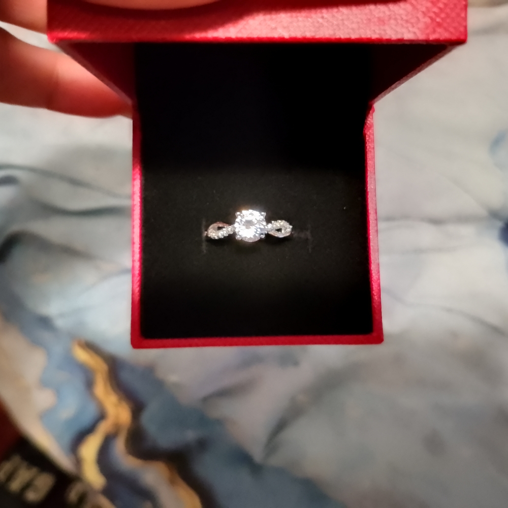 Classic Silver 1-Stone Ring